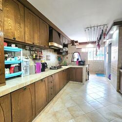Yishun Avenue 4 (Yishun), Multi Generation #568061031